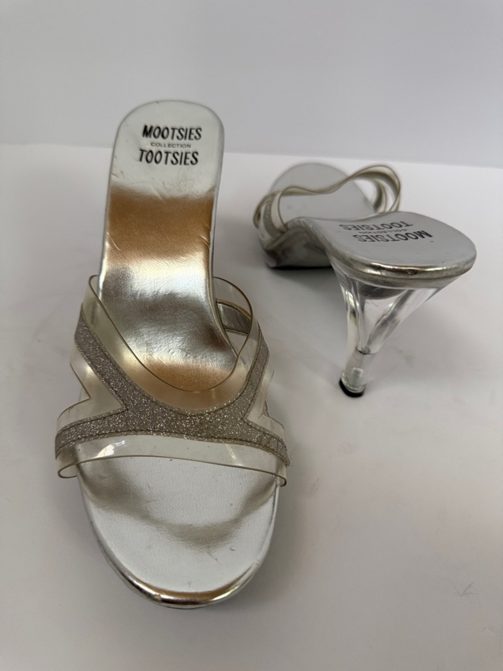 Mootsies Tootsies Silver Glitter Strappy Slide Heels - Picture 2 of 4